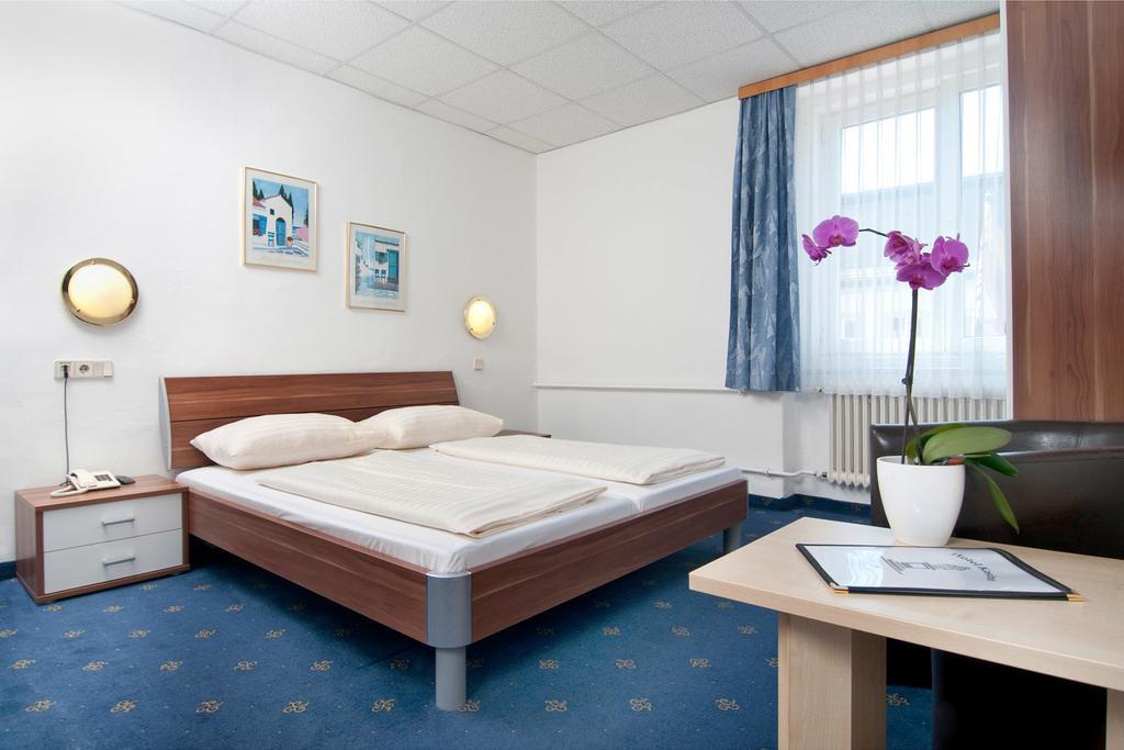 Hotel Gasthof Kasino วิลลาค ภายนอก รูปภาพ